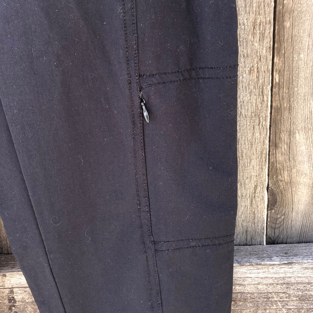 Athleta Black Ankle Pants - Picture 5 of 10